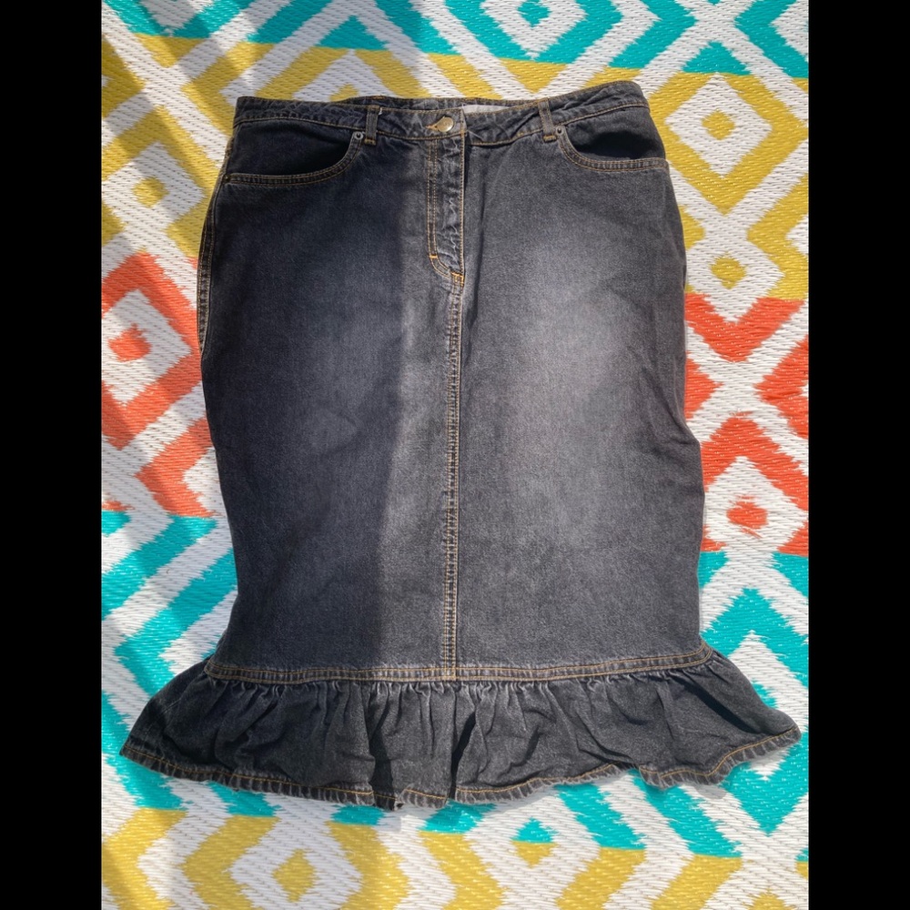 Black Skirt